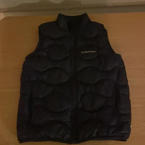 Peak performance väst - Bra skick 