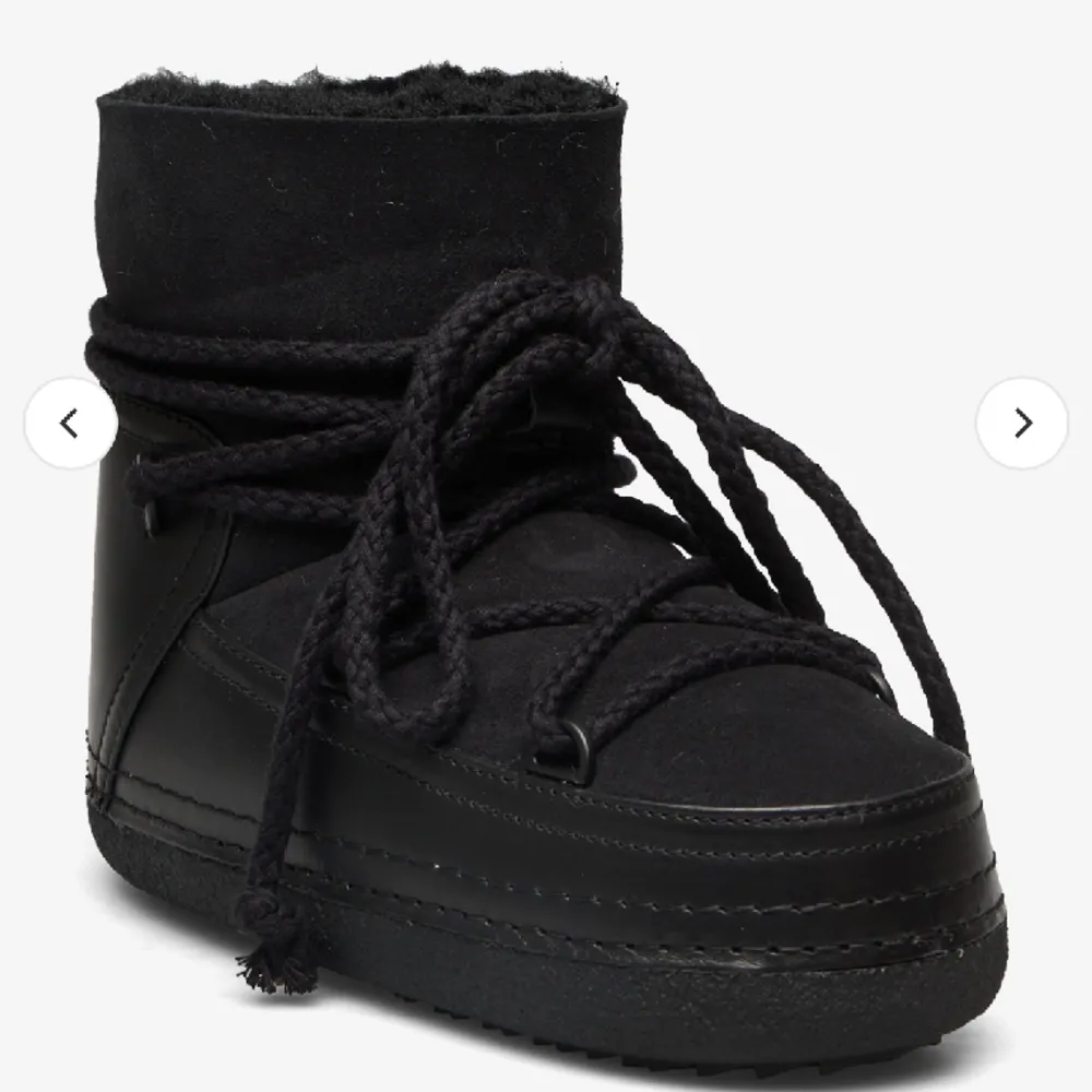 Någon byta sina inuikki skor i svart elelr beige (andra bilden) mot mina svarta inuikii skor (första bilden). Skor.