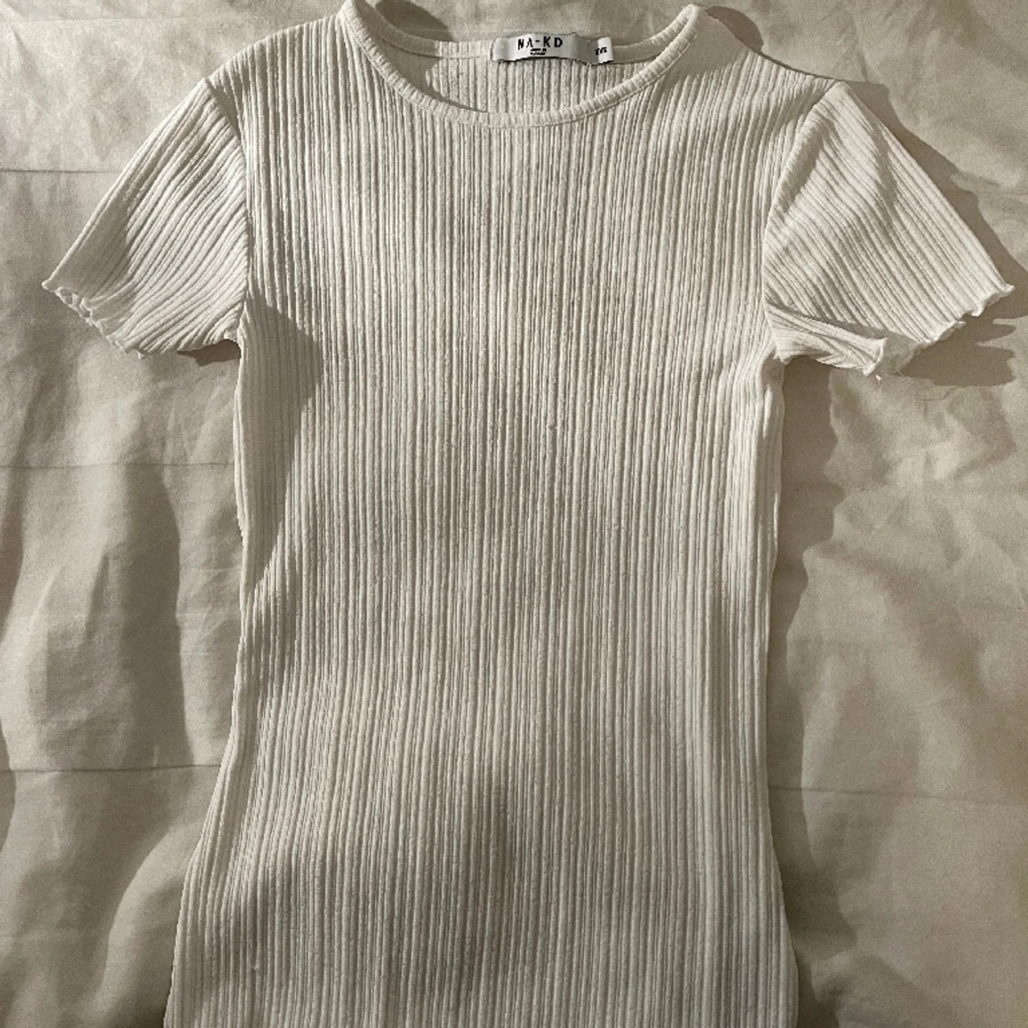 Nakd vit topp