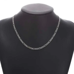 Halsband - Halsband, säljer min halsband pga att jag inte använder den är silver!