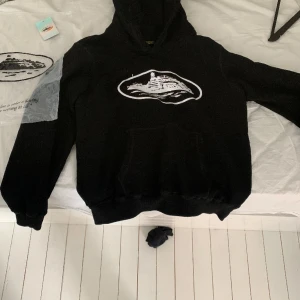 Corteiz alcatras hoodie - Väldigt fint skick,knappt använd. Storlek L