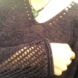 Y2k virkad tröja - Amazing virkad tröja i en lila ton💜Skriv för bättre bilder 