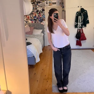 Lågmidjade jeans - Lågmidjade helt nya jeans 