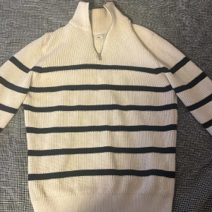 Zara zip  - Zara halv zip  Inte använd ofta
