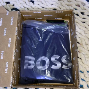 Boss tröja  - Helt ny 