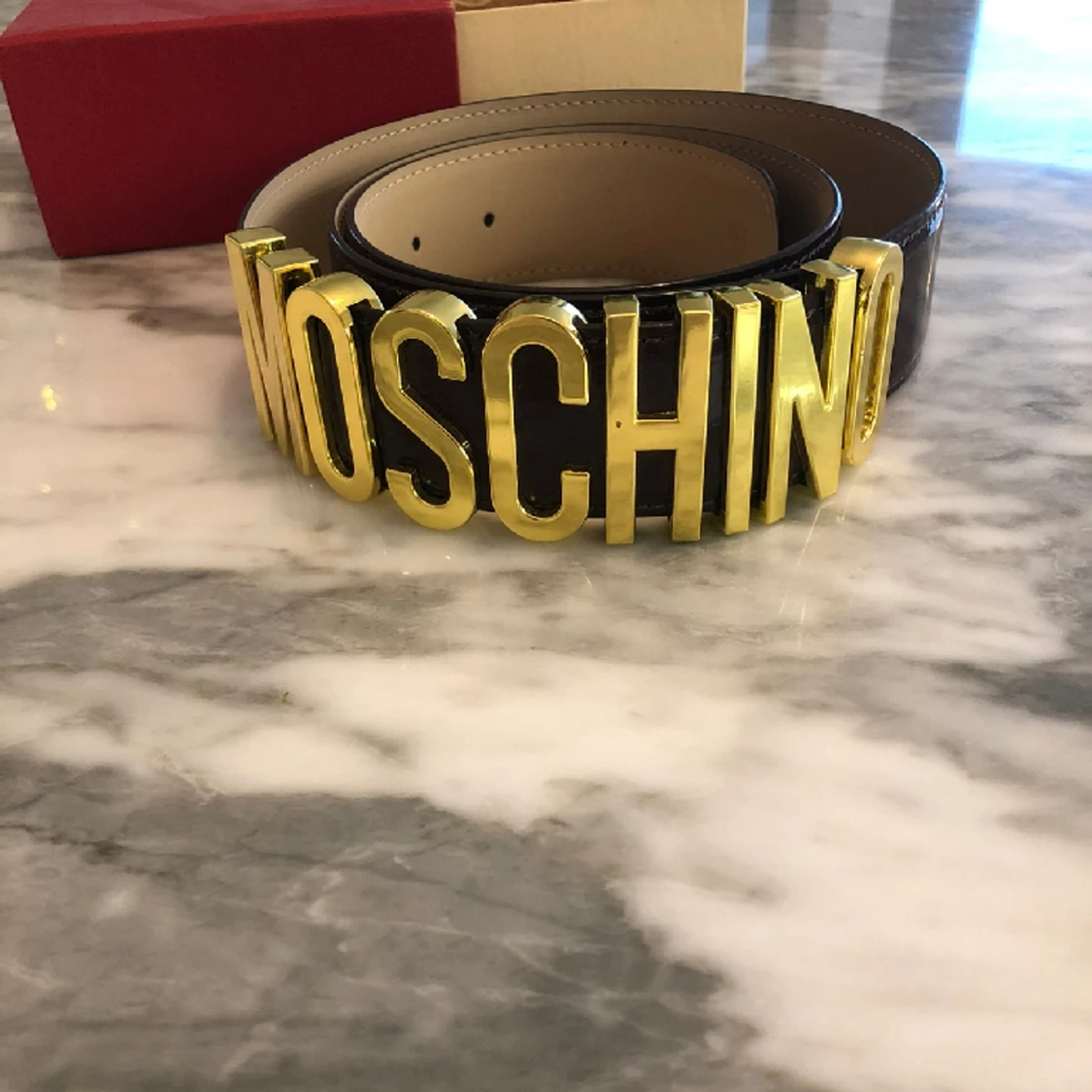 Moschino  - 91