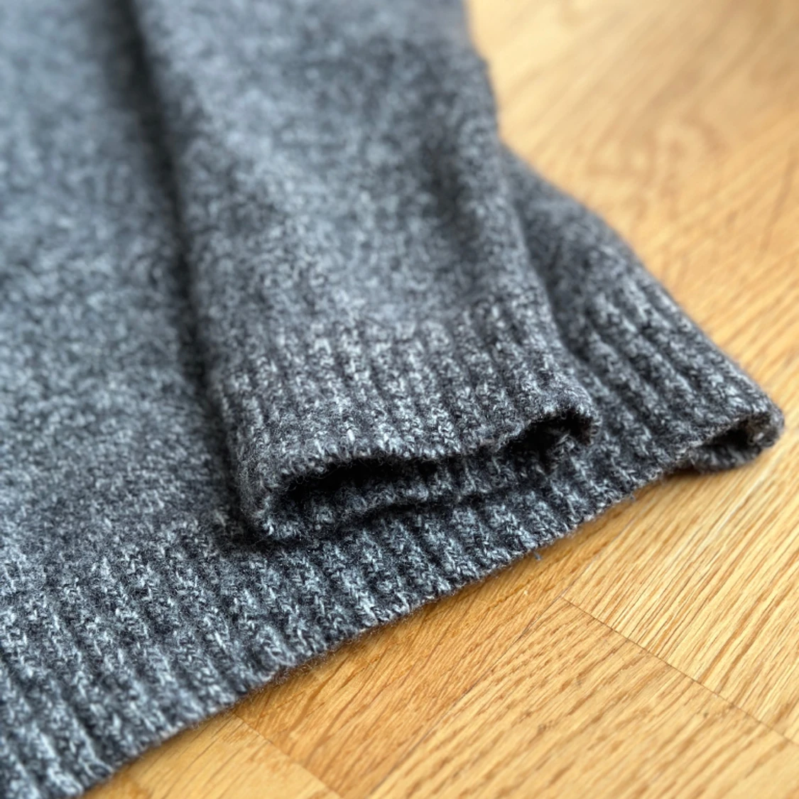 Grå stickad ulltröja asos - 90