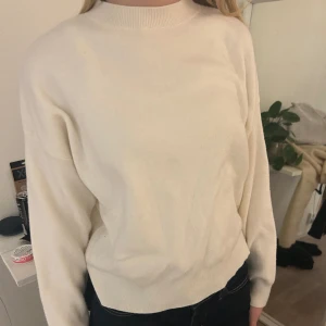 mango tröja - Vit finstickad tröja❤️‍🔥