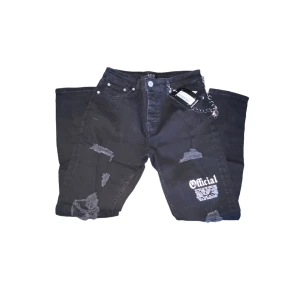Emo jeans - Skick: 10/10 aldrig använda  Strl: 32 