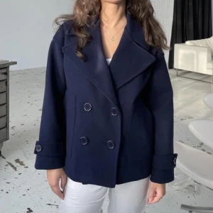 Design by si kappa - Sjukt snygg och passar till allt, skön på vinter vår och höst