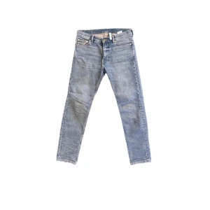 Weekday Sunday Blue Jeans - Weekday Sunday Blue Jeans (29 / 30”) [8/10] - 200;-  Tiger Of Sweden White Skinny Fit Jeans (30 / 32”) [8/10] - 300;-