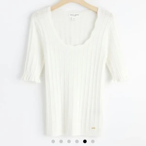 Topp med kort ärm❤️❤️ - Super fin tröja ifrån lindex!!!💗