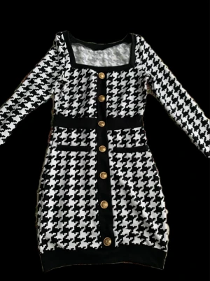 Klänning  - Kort klänning 