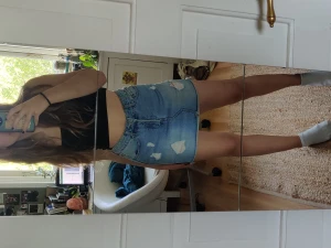 Jeanskjol - Jeanskjol som inte kommer till användning💕