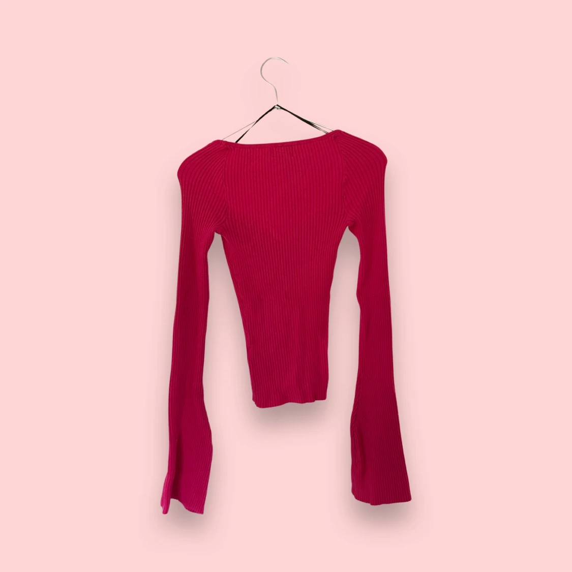 Rosa ribbstickad tröja  - 90