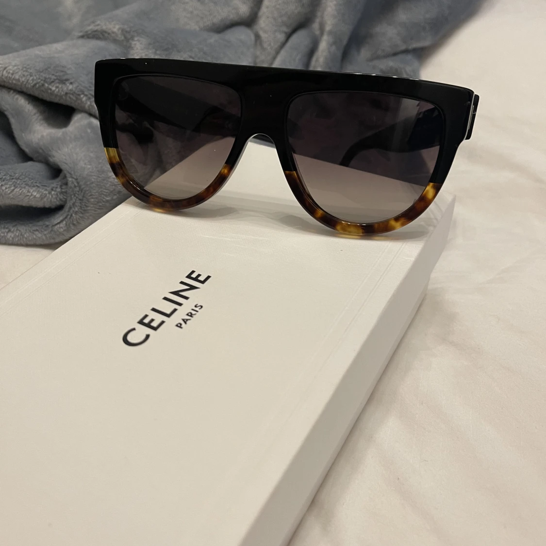 Celine solglasögon  - 91
