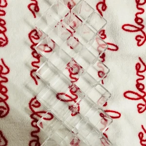 Läppstift/sminkställ - Superfin läppstift/läppglans/smink etc ställ.  Ny och oanvänd, kan ställas stående eller liggandes.  Får plats med ca 30 st läppstift/läppglans. 