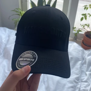 Helt oanvänd keps från mm sports  - Inte använd än! Super fin passform 