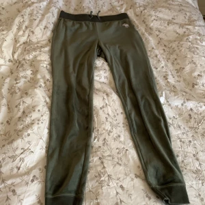 Mjukisbyxor - Mörk grön,Abercrombie kids   