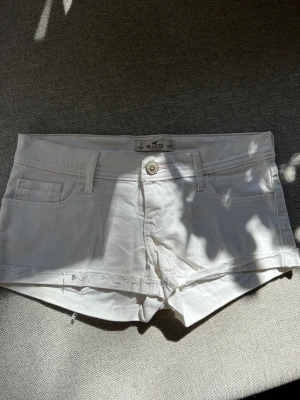 Hollister shorts  - Low waist shorts från Hollister. Ny skick 🦋