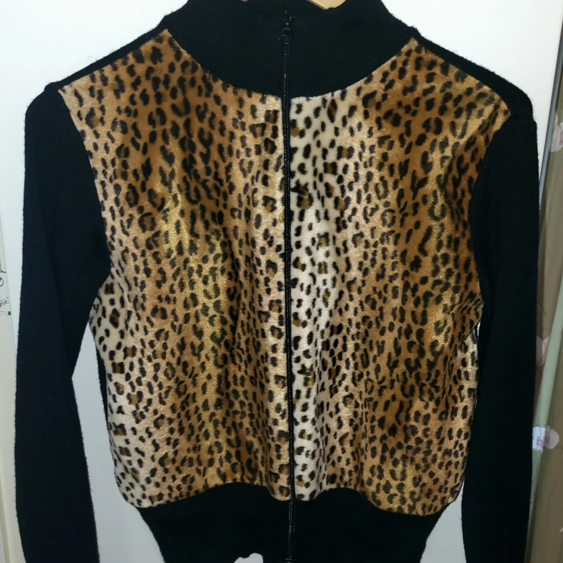 Leopardmönstrad kofta