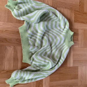 Tjocktröja - Rätt stor i storlek