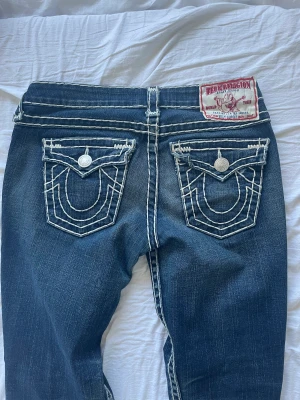 True religion  - Ni får köpa annars ger jag de till min kompis om en vecka!!! 