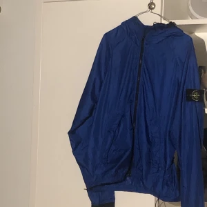 Stone island jacka  - Säljer min sköna jacka i nyskick 