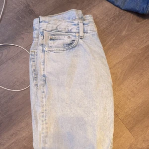 Weekday space 28/32 - Fina jeans, säljs inte längre. 10/10 skick