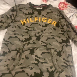 Tommy hilfiger tröja  - Bra sikt 
