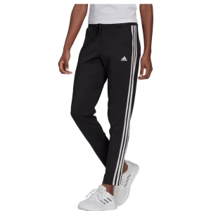 Mjukisbyxor - Säljer adidasmjukisbyxor💗 älskar dom men för korta för mig, kontakta gärna innan köp!