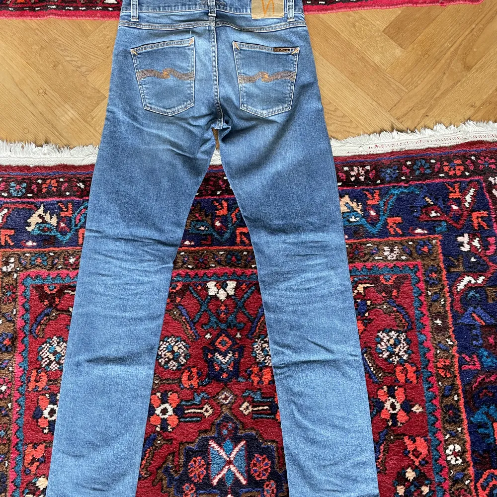 Säljer mina Nudie ”lean dean”. De är använda men inga skador eller fläckar. Nypris: 1500 kr, Mitt pris: 500 kr.. Jeans & Byxor.