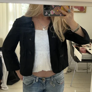 Trekvartsärmad jacka - Så snygg jacka med trekvartsärm😍😍