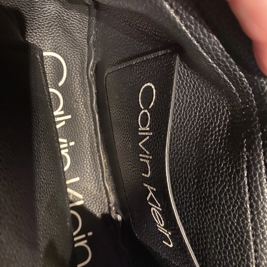 Calvin Klein väska  - 90