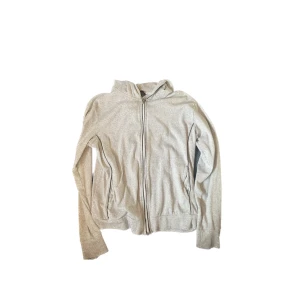 Grå zipup - Grå zipup tröja