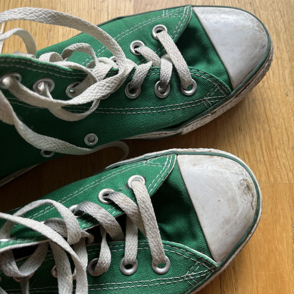 Gröna Coverse  - 91