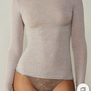 INTIMISSIMI TRÖJA!! - intressekoll på min fina intimissimi som är i mycket bra skick!! 💓💓💓 lägger ut ny annons pga oseriösa köpare, tryck inte på köp nu om vi inte pratat!!