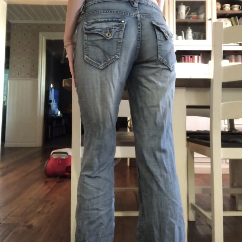 Miss Rise jeans från Esprit. Jeans & Byxor.
