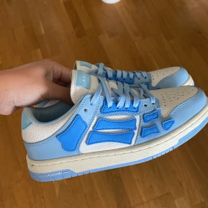 AMIRI Sneakers - Nya AMIRI Skor, lite små i storleken
