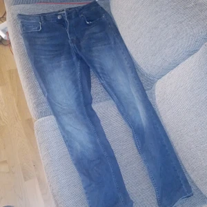 Herrjeans - Stretchiga 34L 34W I gott skick
