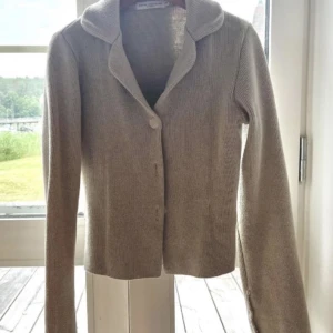 Anna Holtblad kavaj/kofta - Använd men nyskick