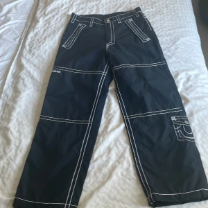 True religion X Gore-tex X Supreme, pants  - Hella rare n expensive true religion X gore-tex X Supreme pants 🔥🔥💯💯😝‼️ riktigt fetaa asså helt sjukt. **rare som fan och riktigt dyra ** går för typ 480$ på stockX 🔥🔥🔥 Real truey fans need diss frrr 🤑🤑🔥💯🙏😂 n yea they’re real, fakes of these don’t exsist 😂