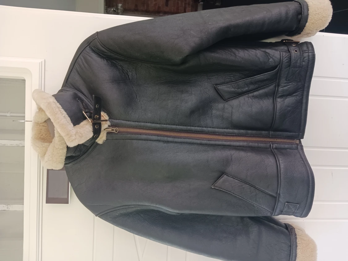 Mörkbrun äkta pilotjacka.  - 90