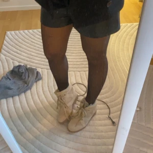 Isabel marant  - Isabel marant liknande skor från märket pavement i storlek 37 helt nya 