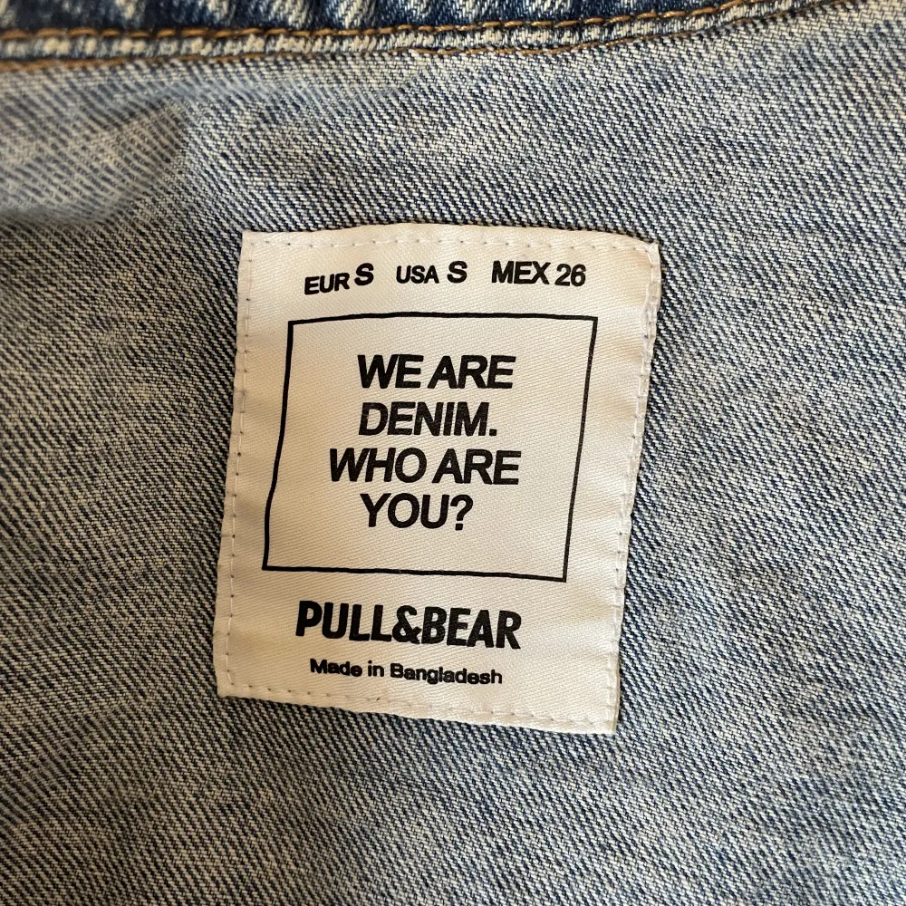 Oversized jeansjacka från pull&bear. 150kr🩷. Jackor.
