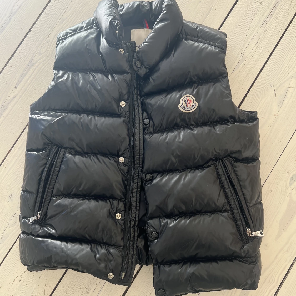 Moncler väst 