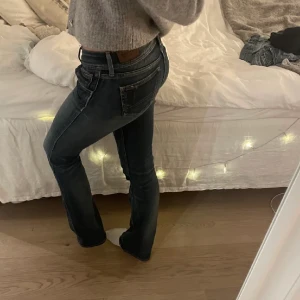 Tommy hilfiger vintage  - Vintage jeans från Tommy hillfiger i strl 36