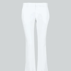 Vera byxor - Vera byxor från bikbok. Vita lågmidjade kostymbyxor i storlek 34 som jag säljer för de har blivit för små för mig. 