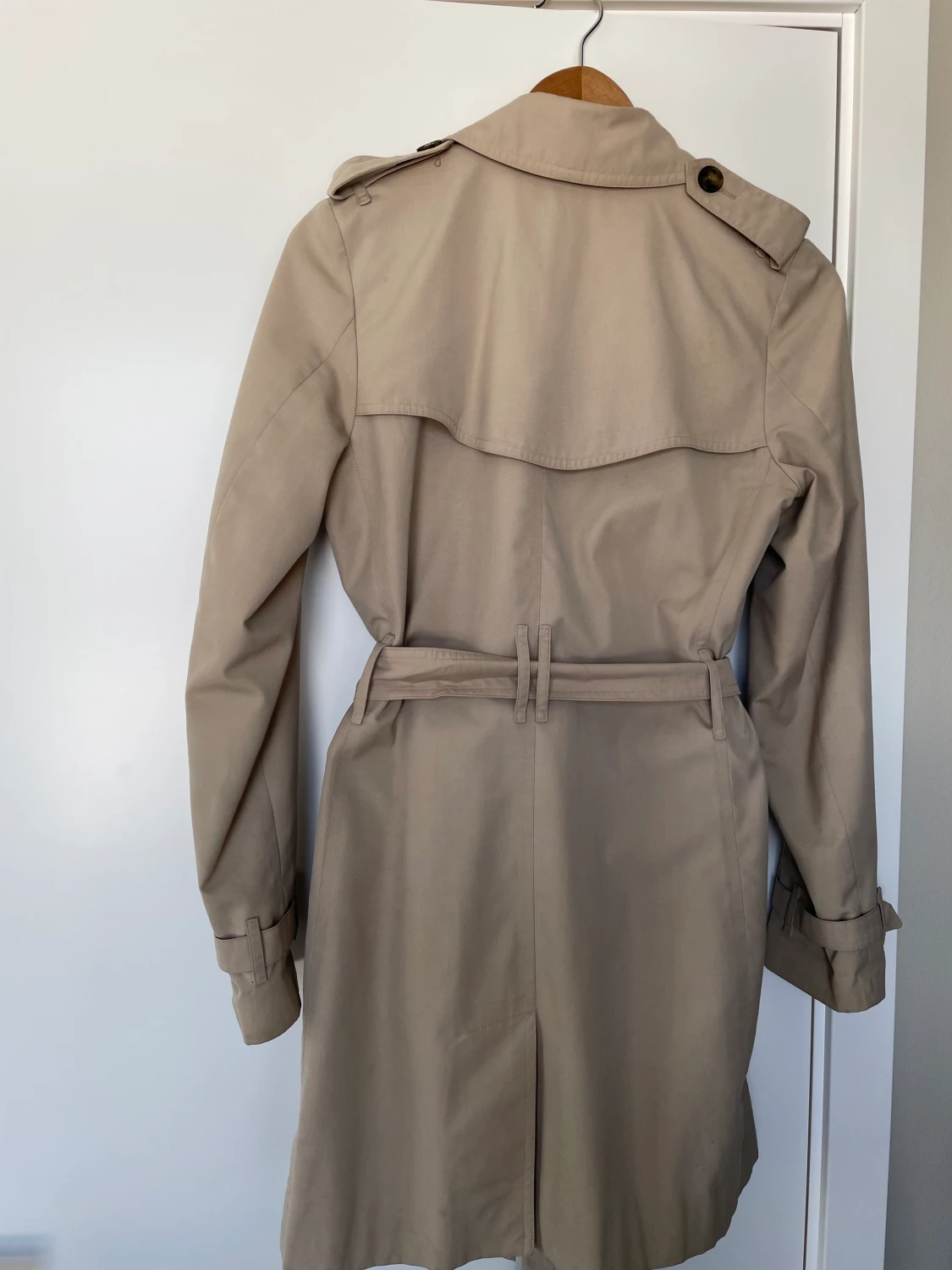 Burberry trenchcoat  - 90