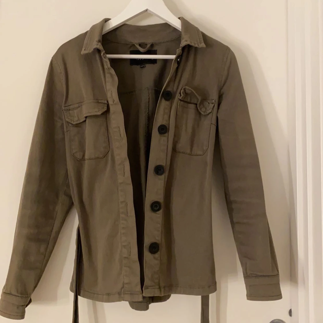 Militär grön jacka  - 90